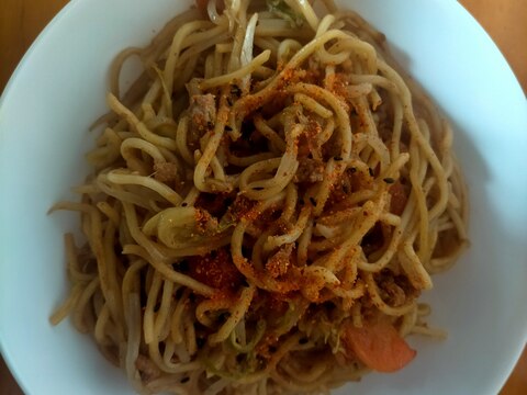 ビールがススム!豚ひき肉の焼きそば